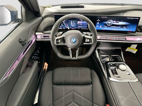 New 2026 BMW 750e xDrive w/ Executive Package image 22