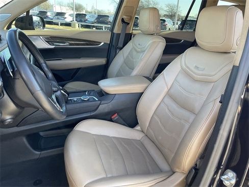 Used 2021 Cadillac XT6 Sport w/ Platinum Package image 26