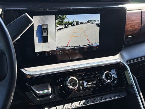 Used 2024 GMC Sierra 2500 Denali Ultimate AWD/4WD image 25