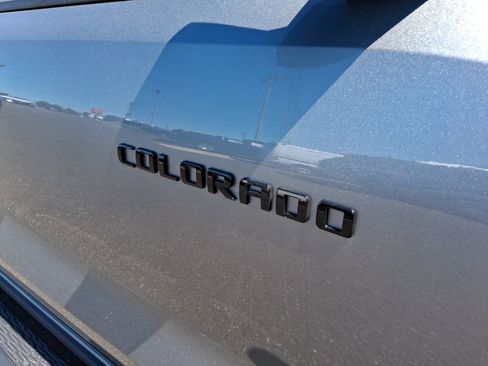 Used 2023 Chevrolet Colorado LT w/ LT Convenience Package III image 11