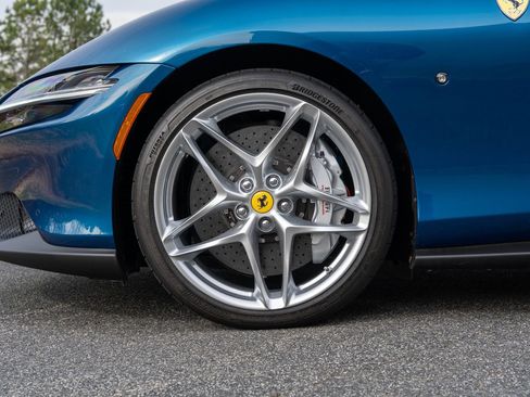 Certified 2024 Ferrari Roma image 9