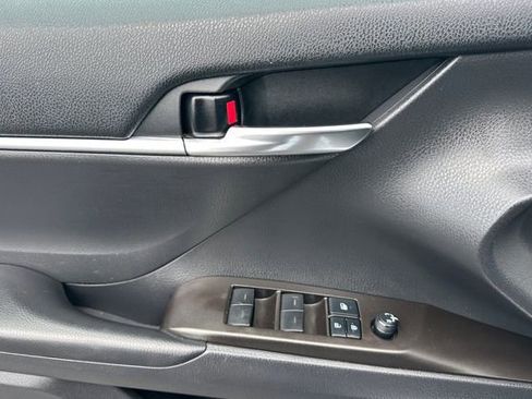 Certified 2022 Toyota Camry LE FWD image 14