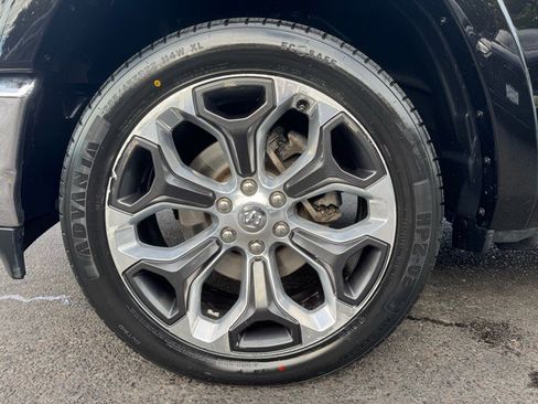 Used 2019 RAM 1500 Limited image 33