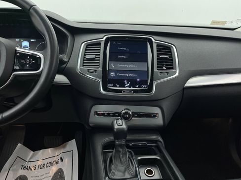 Used 2016 Volvo XC90 T6 Momentum w/ Vision Package image 7