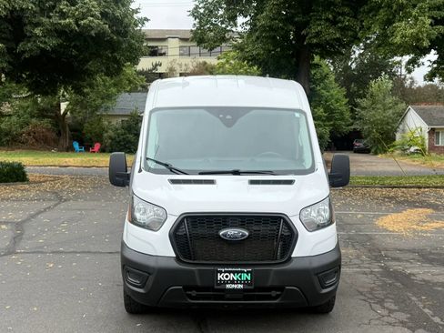 Used 2023 Ford Transit 150 Medium Roof AWD image 9