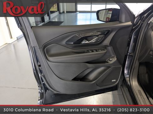 Used 2023 GMC Terrain AT4 w/ Infotainment Package II image 17