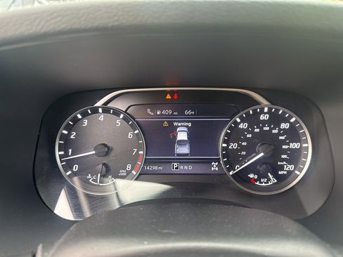 Certified 2023 Nissan Frontier SV w/ Technology Package image 6