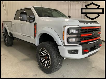 New 2026 Ford F250 Lariat w/ Black Appearance Package