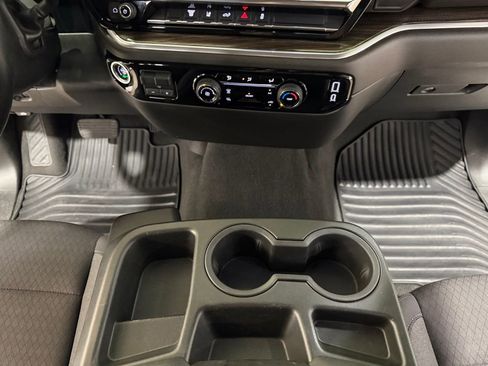 Used 2024 Chevrolet Silverado 2500 LT image 23