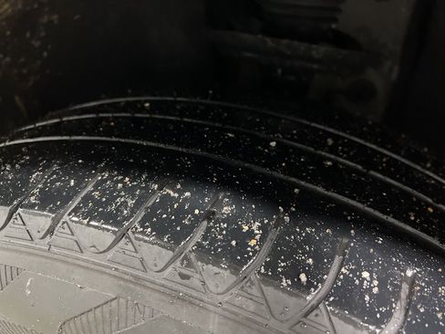 Used 2023 Chevrolet Traverse LT image 37