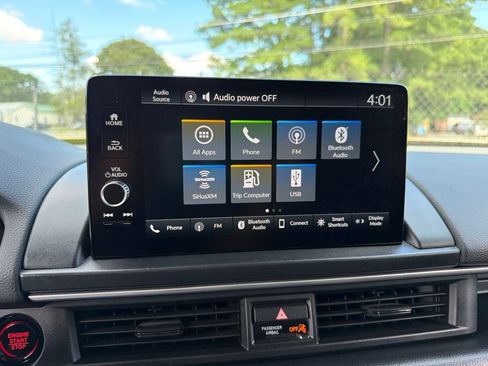 Certified 2025 Honda Pilot EX-L image 10
