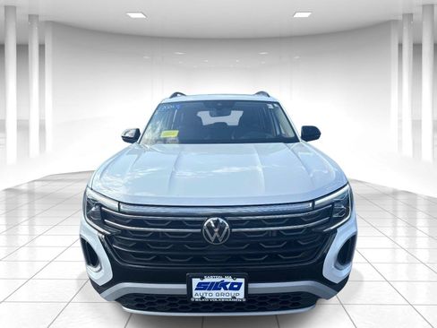 Certified 2024 Volkswagen Atlas Peak Edition SEL AWD/4WD image 12
