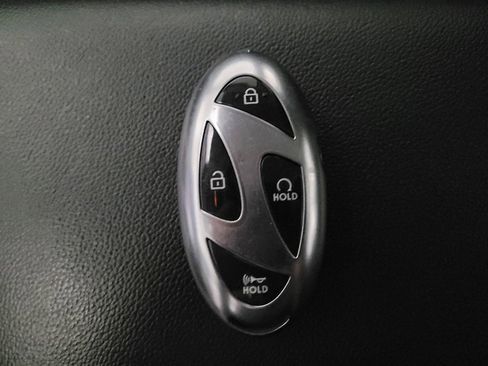 Used 2024 Hyundai Elantra SEL FWD image 32