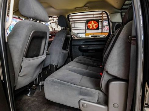 Used 2008 Chevrolet Silverado 2500 LT w/ 1LT Convenience Package image 31