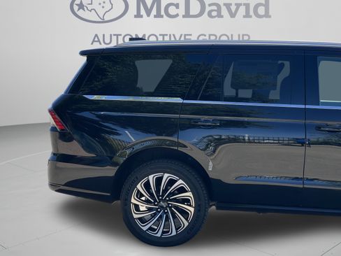 New 2027 Lincoln Navigator Black Label AWD/4WD image 31