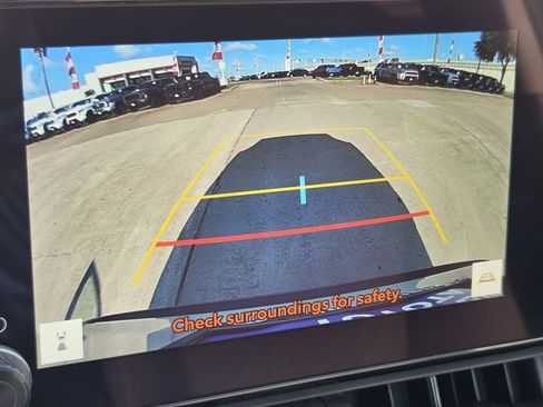Used 2025 Toyota RAV4 XLE FWD image 19