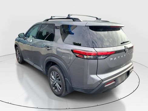 Used 2022 Nissan Pathfinder SV FWD image 5