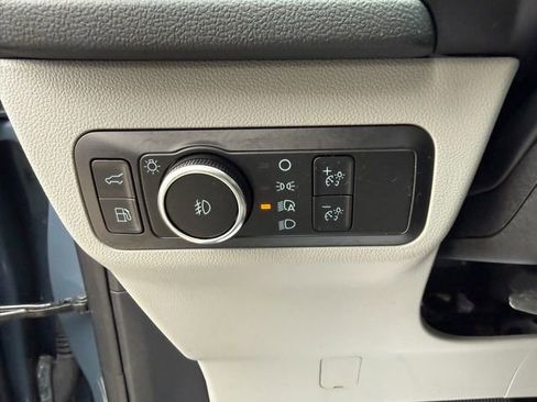 Used 2024 Ford Escape SE FWD image 21