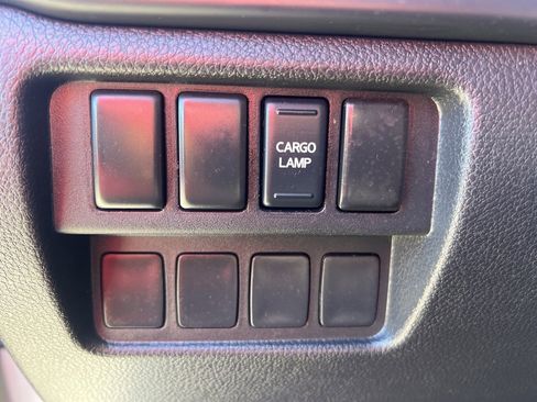 Used 2018 Nissan Titan S w/ S Utility Package image 10