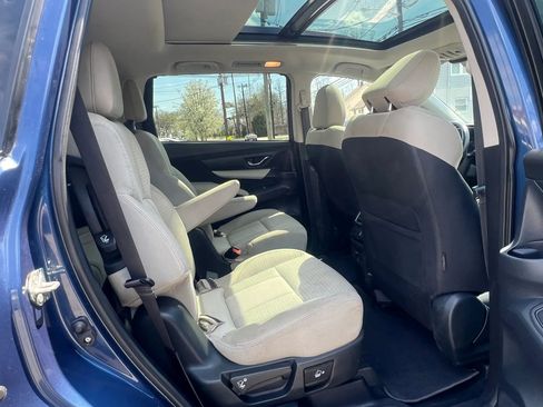 Used 2019 Subaru Ascent Premium image 24