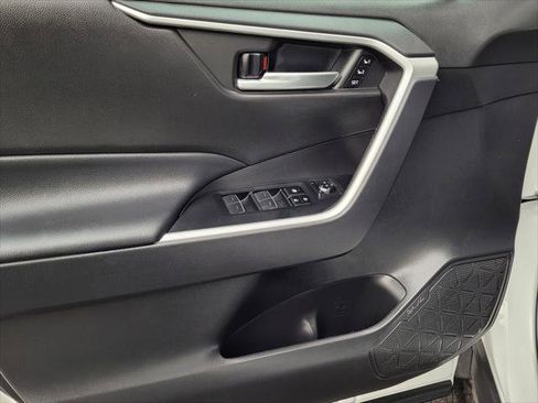 Certified 2023 Toyota RAV4 XLE Premium FWD image 9
