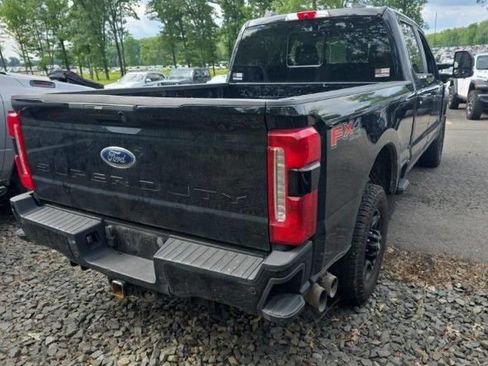 Used 2023 Ford F250 XL w/ STX Appearance Package AWD/4WD image 3