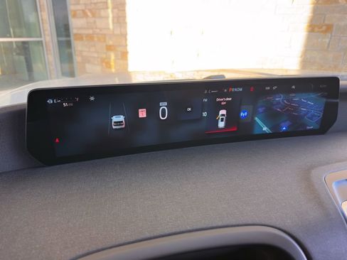 New 2026 Ford Expedition Active image 17