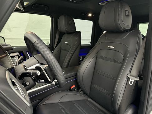 Used 2025 Mercedes-Benz G 63 AMG AMG G 63 image 12