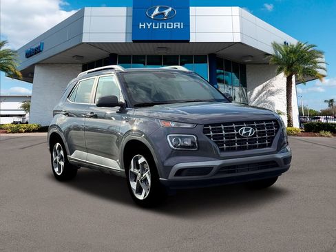 New 2026 Hyundai Venue SEL FWD image 12