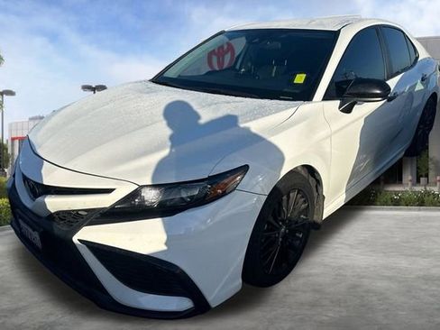 Certified 2021 Toyota Camry SE w/ Carpet Mat Package (TMS) image 3