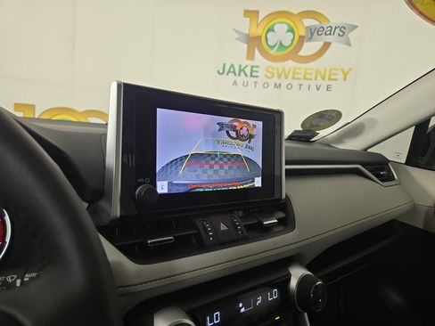 Used 2024 Toyota RAV4 XLE Premium image 21