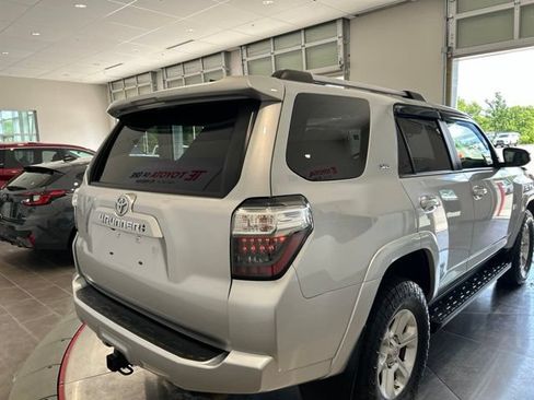 Used 2021 Toyota 4Runner SR5 Premium w/ Moonroof Package AWD/4WD image 7