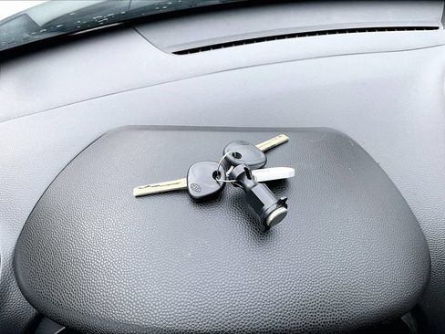 Used 2016 Kia Soul FWD image 12