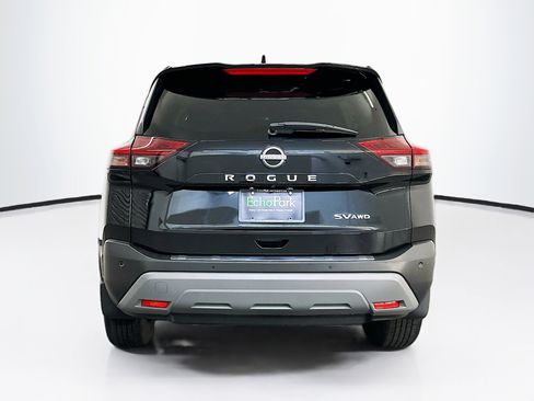 Used 2023 Nissan Rogue SV image 7