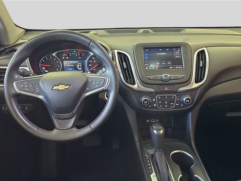 Used 2020 Chevrolet Equinox LT FWD image 9