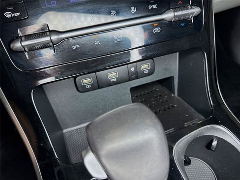 Used 2024 Kia Carnival SX Prestige FWD image 17