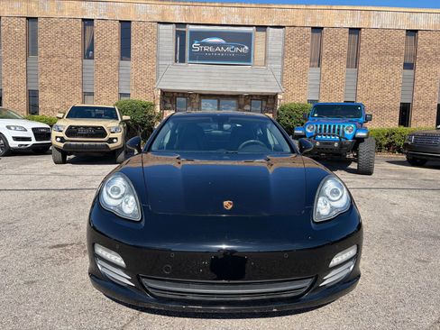 Used 2011 Porsche Panamera 4 AWD/4WD image 2