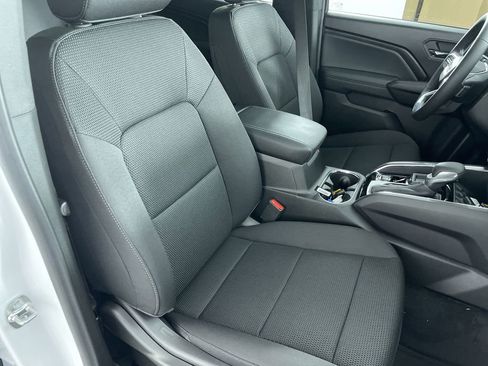 Used 2025 GMC Canyon Elevation RWD image 28