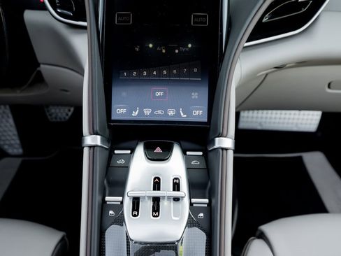 Certified 2024 Ferrari Roma Spider image 16