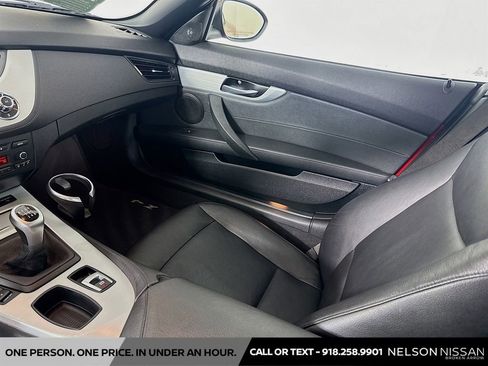 Used 2014 BMW Z4 sDrive35i RWD image 20
