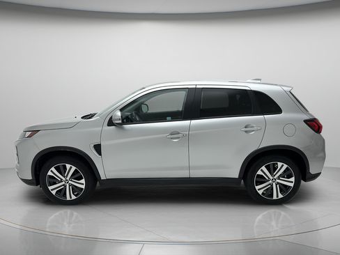 Used 2025 Mitsubishi Outlander Sport AWD image 8