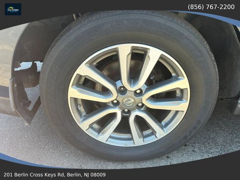 Used 2013 Nissan Pathfinder SL w/ Trailer Tow Pkg AWD/4WD image 16