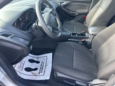 Used 2018 Ford Focus SE image 11