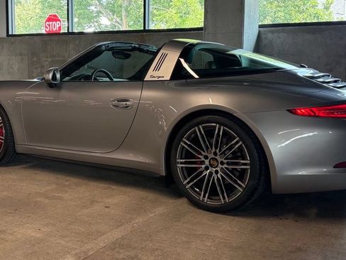 Used 2015 Porsche 911 Targa 4S AWD/4WD image 3