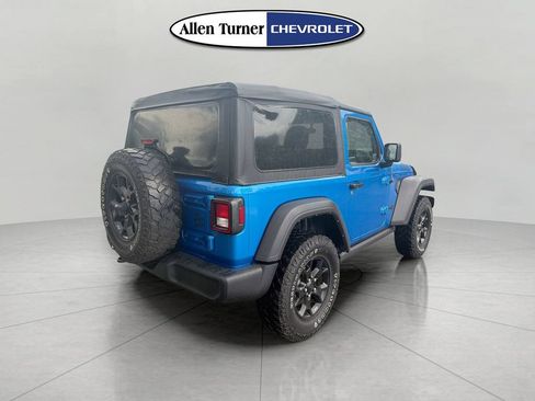 Used 2022 Jeep Wrangler Sport AWD/4WD image 4