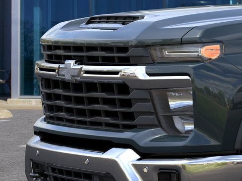 New 2026 Chevrolet Silverado 2500 LT w/ All Star Edition AWD/4WD image 13