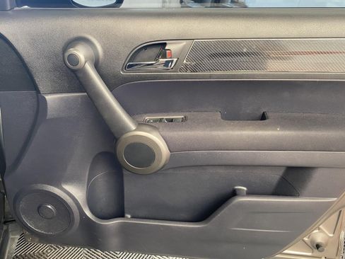 Used 2010 Honda CR-V LX image 7