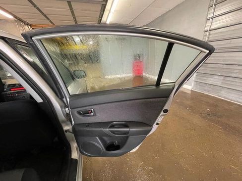 Used 2009 MAZDA MAZDA3 i Touring Value image 28