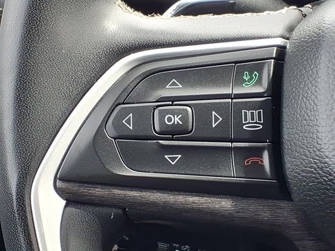 Used 2022 Jeep Grand Cherokee Limited 4xe image 11