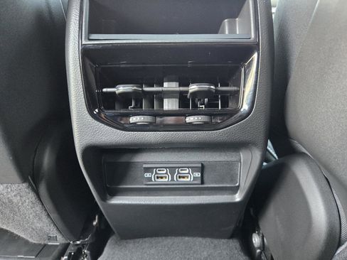 Used 2025 Jeep Grand Cherokee Laredo X image 27